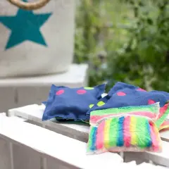 Kolorowe woreczki sensoryczne DIY, idealne do zabawy i rozwoju.