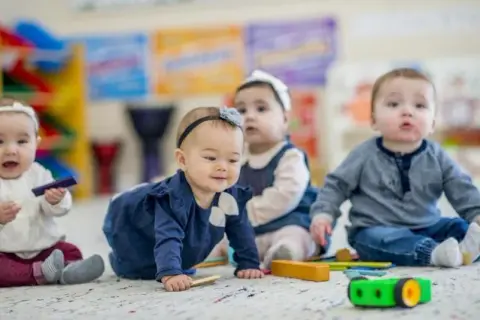 Żłobek integracyjny: Jak wybrać najlepszą placówkę dla dziecka?